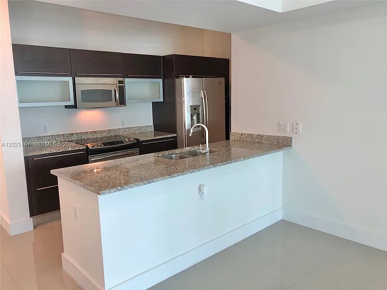 950 Brickell Bay Dr #1701 — Photo 6