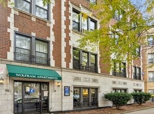 837 West Wolfram Street, Chicago, IL 60657