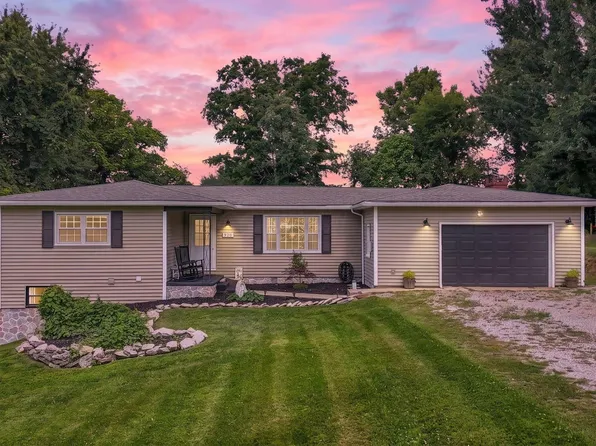920 Towe Dr NE, Lancaster, OH 43130