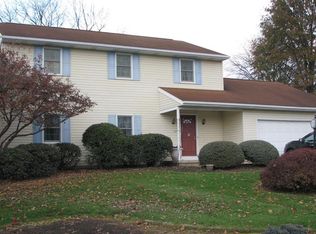 401 Greenfield Dr, Lebanon, PA 17042