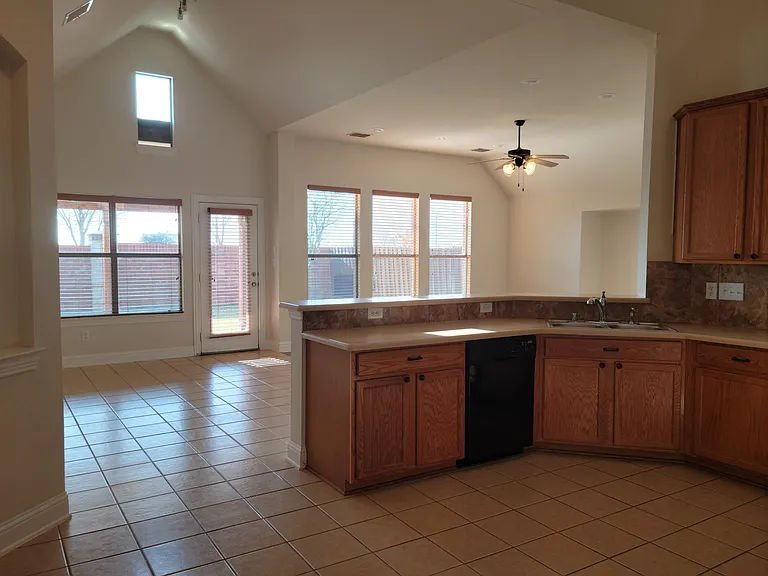 4206 Mustang Ave — Photo 6