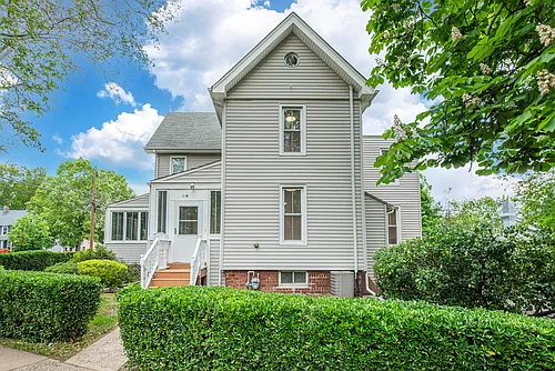 51 Hillside Ave #B Photo 1