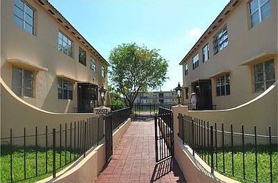 1st image of 7849 Crespi Blvd APT 4