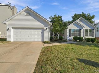 884 Chestnut Oak Dr, Saint Charles, MO 63303