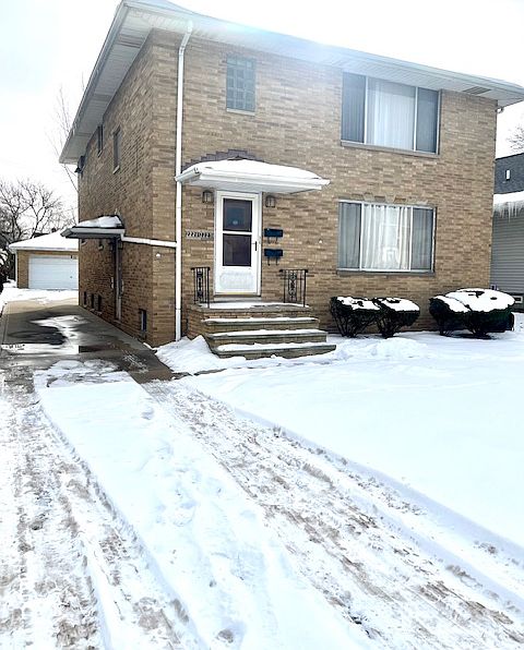 2223 North Avenue, Parma Duplex Upstairs Unit