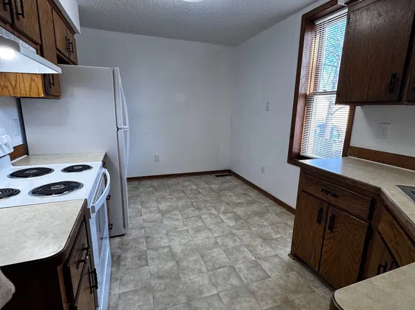 414 N Walnut St, Chaska, MN 55318