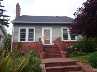 8011 19th Ave NW, Seattle, WA 98117