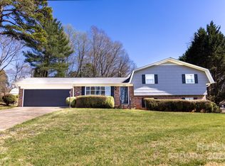 2650 31st Street Ct NE, Hickory, NC 28601