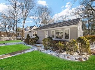 5 Lakeview Ave, Butler, NJ 07405