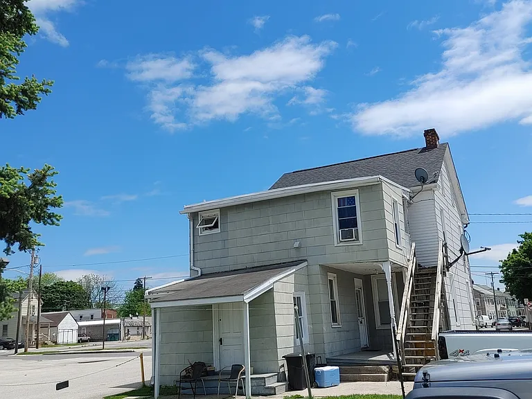 30 E Middle St #2 — Photo 2