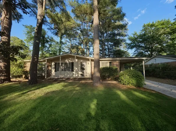 627 Rock Spring Rd, Fayetteville, NC 28314