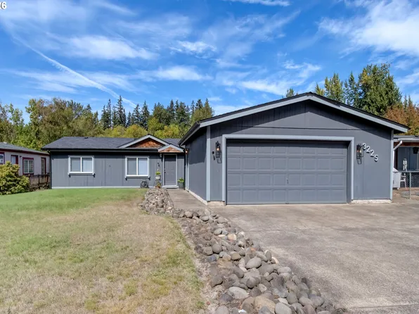 3225 Senecal Creek Dr, Woodburn, OR 97071
