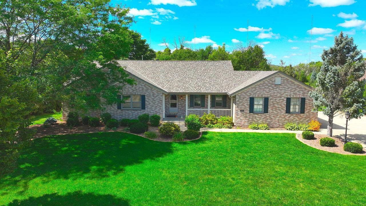 6837 Harvard DRIVE, Franklin, WI 53132 MLS 1846179 Zillow