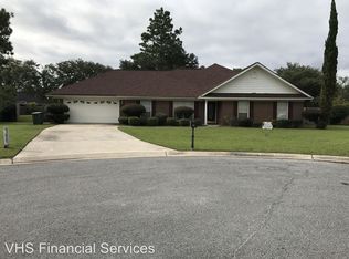 943 Hilltoppers Ct, Hinesville, GA 31313