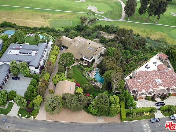 3rd image of 1034 Napoli Dr