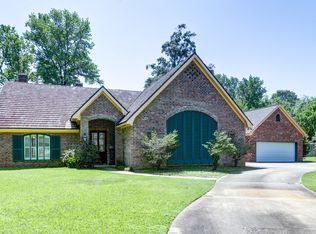 421 W Farrel Rd, Lafayette, LA 70508