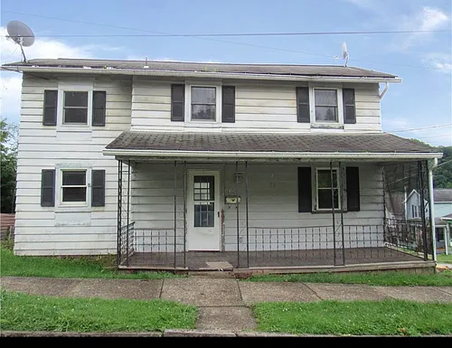212 Terrace Ave Photo 1
