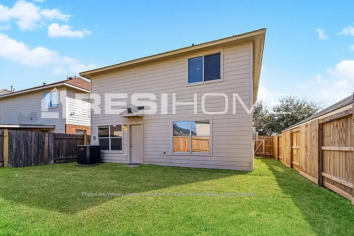 17203 Hawks Landing Dr — Photo 14