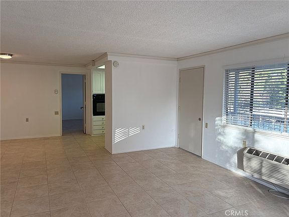 3rd image of 925 Avenue Majorca #O