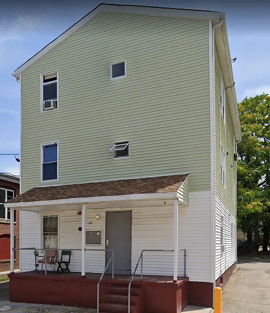 24 Mowry St