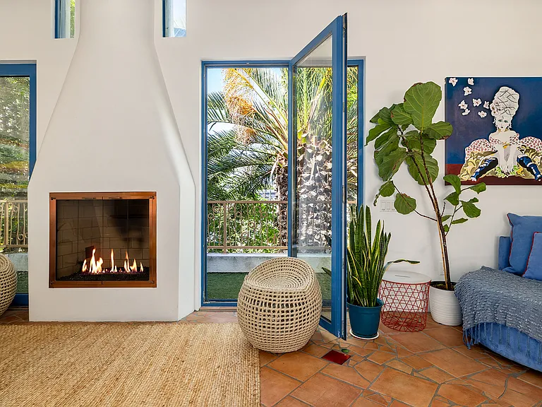 2419 Ocean Ave — Photo 17