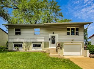 716 Terry Rd, Glendale Heights, IL 60139