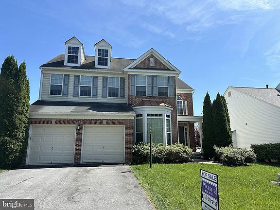 3rd image of 18215 Rockland Dr