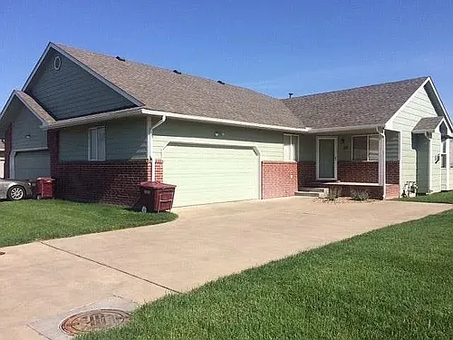 221 S Maize Rd #27 Photo 1