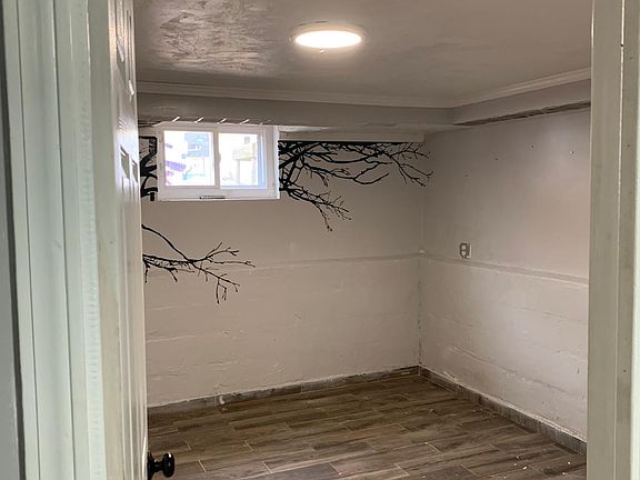 2nd image of 20 Vernon Ave