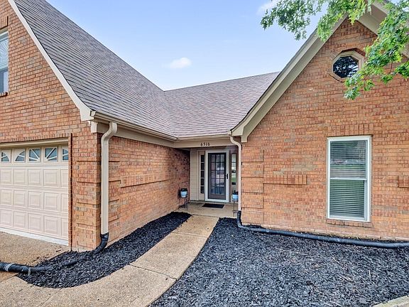 3rd image of 6516 Stone Lake Dr