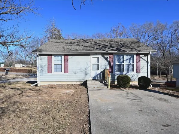 604 N Clark Ave, Edgerton, MO 64444