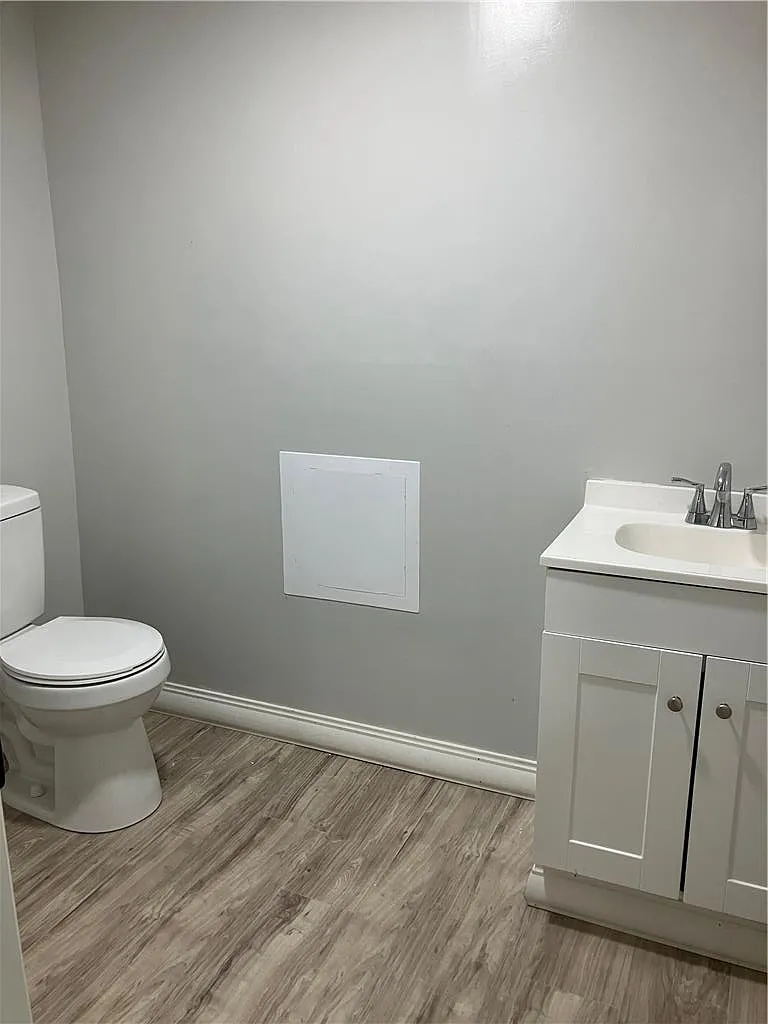 5 bed, 1.5 bath, 1925 sqft, $1,700 — Photo 3