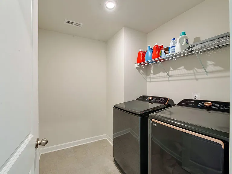 4009 Woodland View Dr — Photo 34