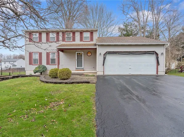 8616 Snowshoe Trl, Cicero, NY 13039