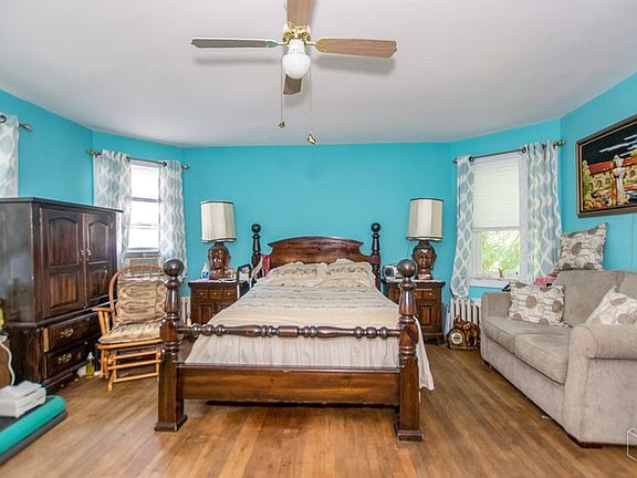 5th image of 5731 Faraday Ave