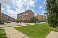 Lewis St-1705-001.jpg