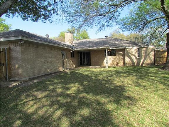 2nd image of 505 Buckingham Pl