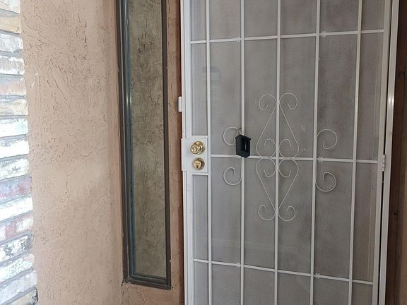 5th image of 7080 Portugal Dr APT B