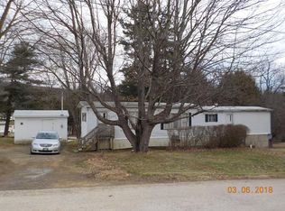 22 Oak St, Franklin, PA 16323