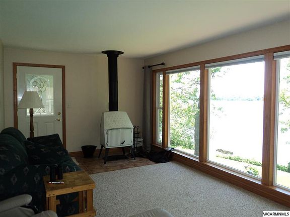 4th image of 709 Lakeshore Dr