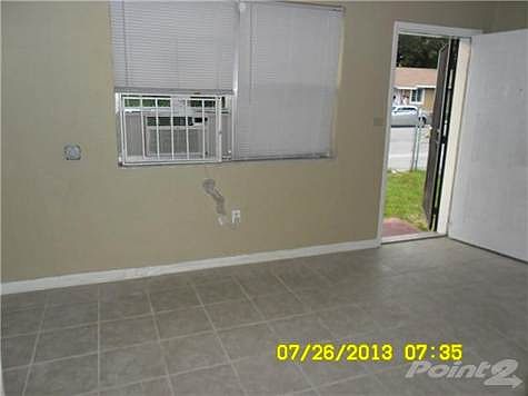 4th image of 1590 NW 47th St