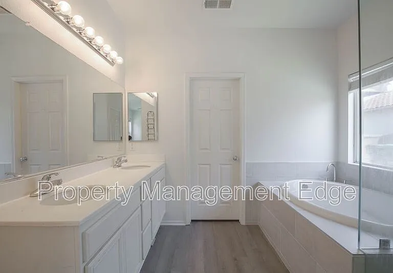 29419 Obsidian Ct — Photo 13