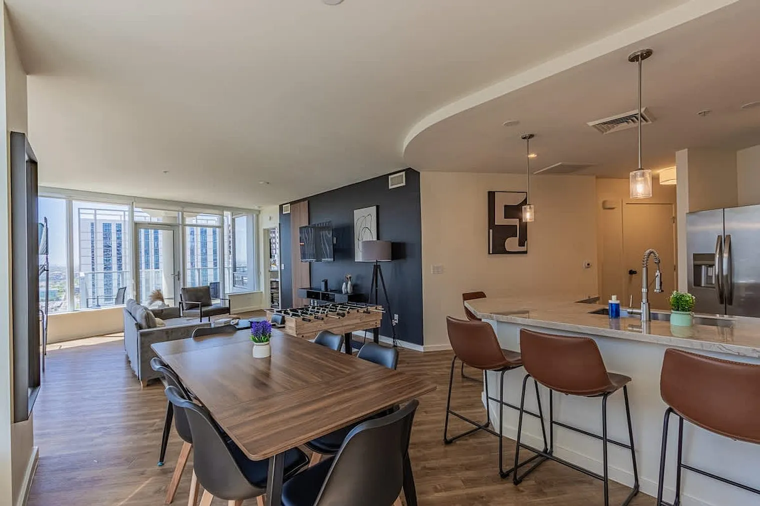 2 bed, 2.0 bath, 1399 sqft, $6,710 — Photo 2