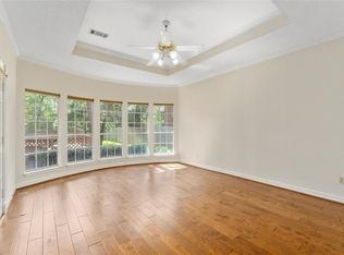 23 Highland Cir, Spring, TX 77381