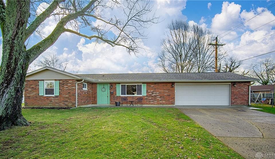 1st image of 2576 Wyoming Dr