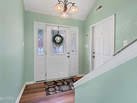 3rd image of 213 Tekoa Way