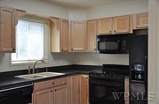 1st image of 46 Park Dr
