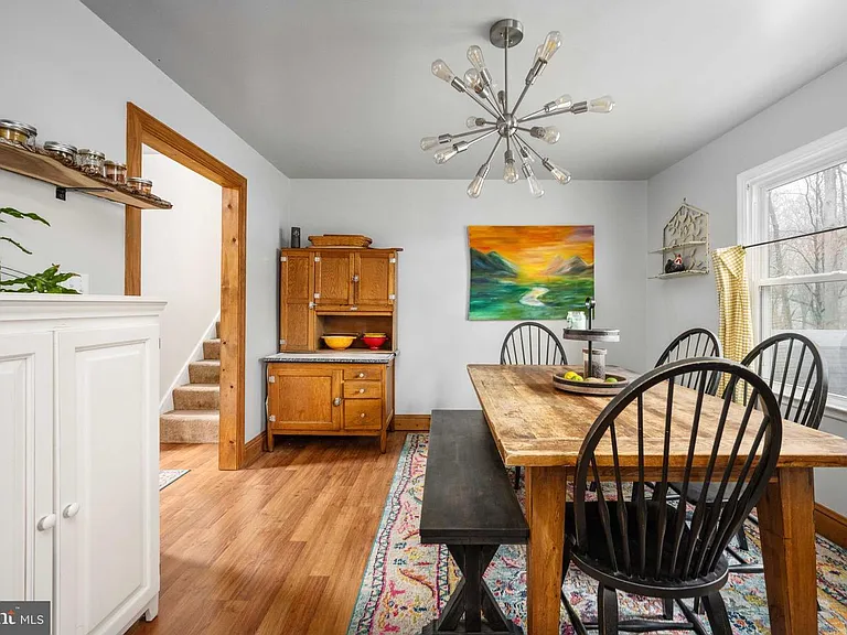 1705 Sherwood Dr — Photo 4