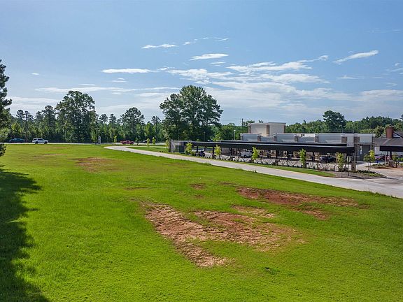 2nd image of Lake Oconee Pkwy