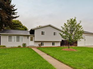 20511 N Clarice Ave, Prairie View, IL 60069